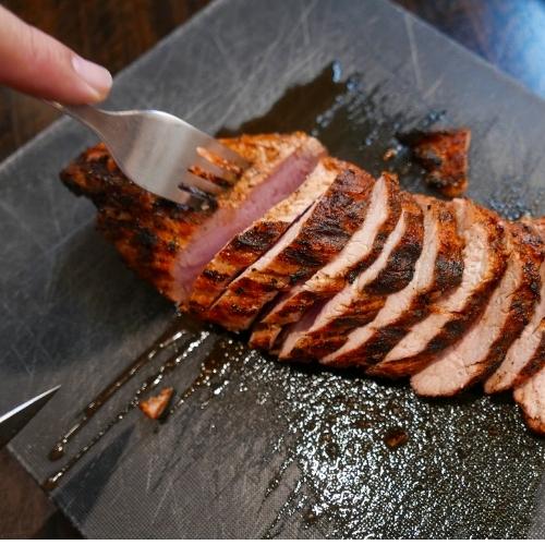 <transcy>Maple BBQ Seasoned Pork Tenderloin</transcy>